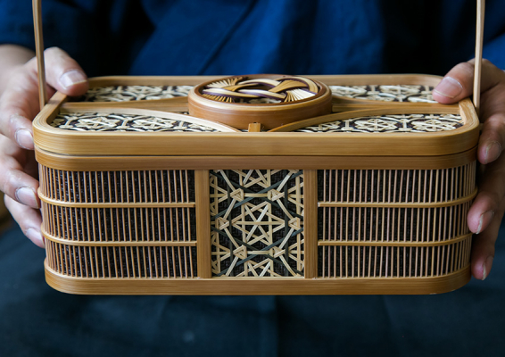 【 製作実演会:7/12(土)・13(日)】竹が織りなす芸術 駿河竹千筋細工(静岡)-7/1(火) ~ 8/17(日)-THE COVER NIPPON(東京ミッドタウン3階)にて開催! 【 製作実演会:7/12(土)・13(日)】竹が織りなす芸術 駿河竹千筋細工(静岡)-7/1(火) ~ 8/17(日)-THE COVER NIPPON(東京ミッドタウン3階)にて開催!